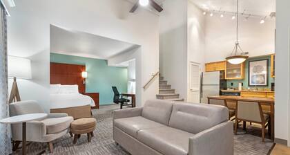 MainStay Suites St. Louis - Galleria