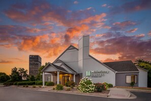 Exterior - MainStay Suites St. Louis - Galleria (Richmond Heights)