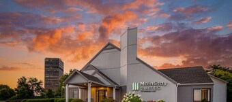 MainStay Suites St. Louis - Galleria