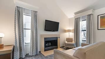 1 bedroom, desk, laptop workspace, blackout curtains
