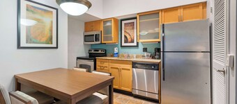 MainStay Suites St. Louis - Galleria