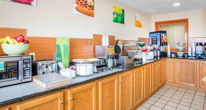 Quality Inn Ottawa near Starved Rock State Park
