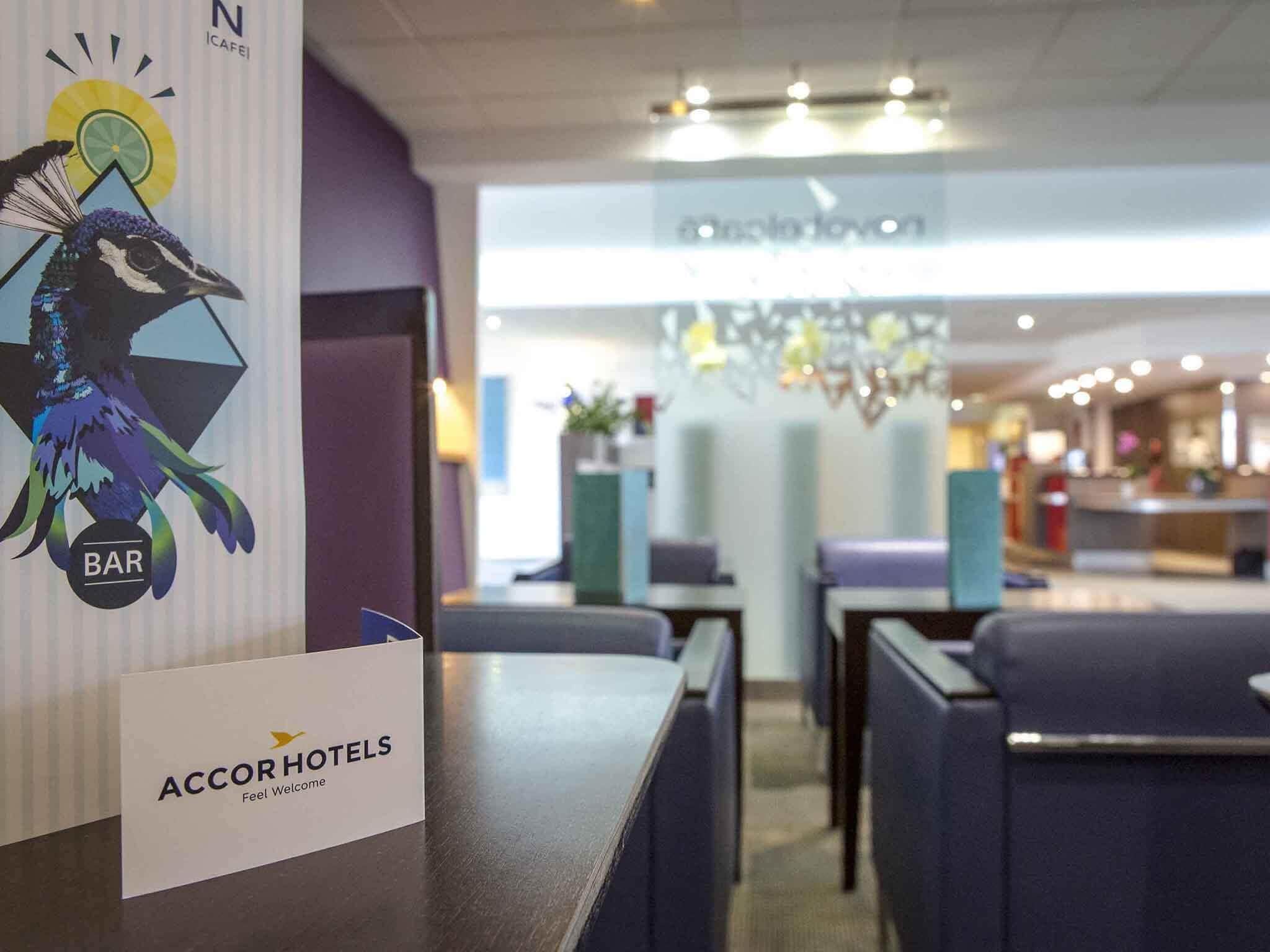 Bar (en la propiedad)