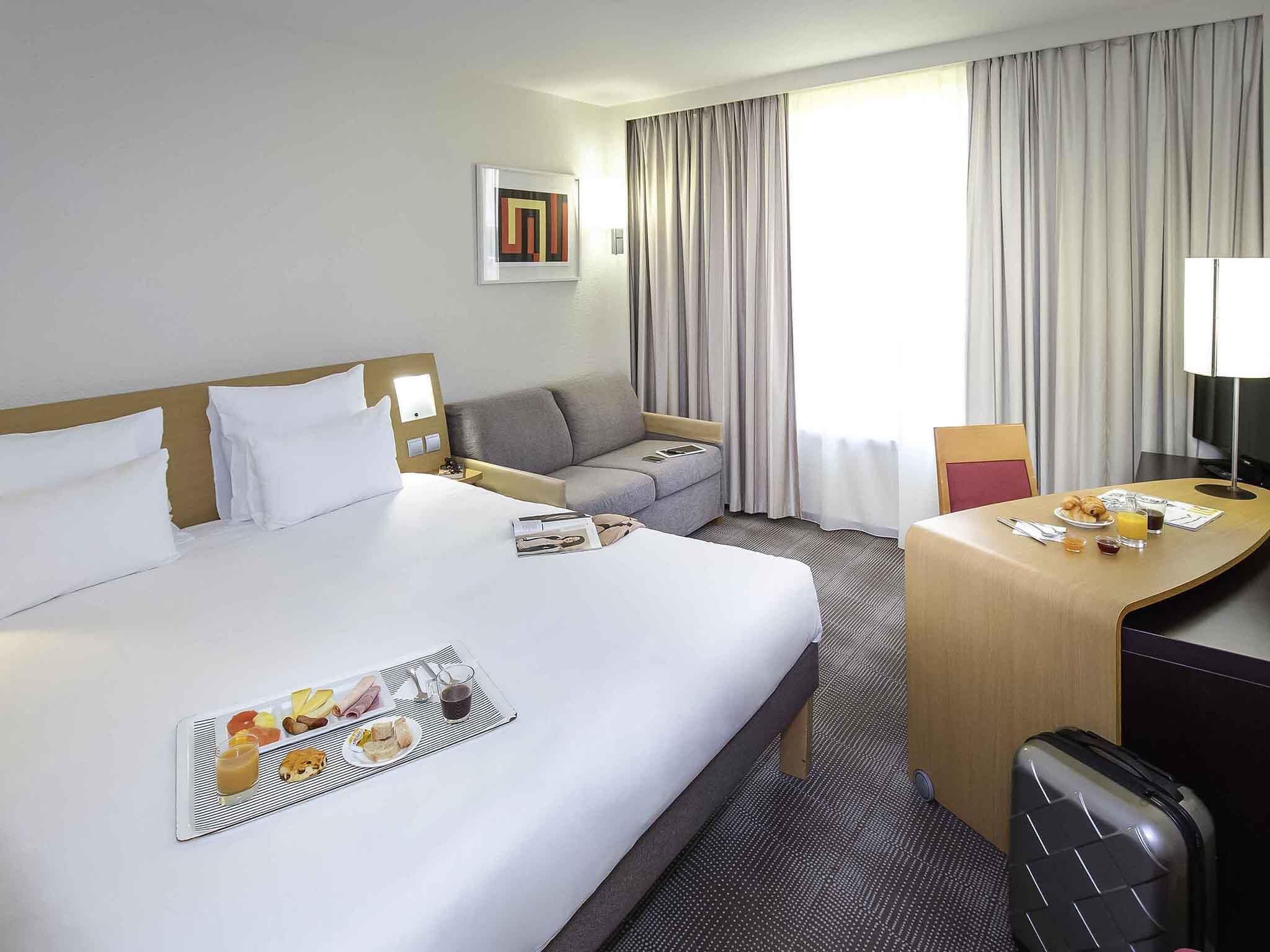 Superior Room, 1 Queen Bed with Sofa bed