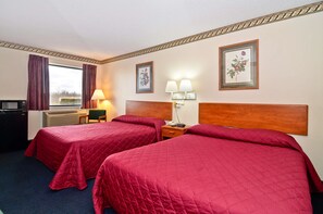 In-room safe, free WiFi, bed sheets, alarm clocks