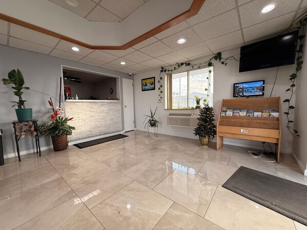 Reception - Residential Suites Blue Springs by Hotel O I 70 (Grain Valley)