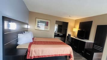 Kamer, 1 kingsize bed, niet-roken | Een strijkplank/strijkijzer, gratis wifi, beddengoed, een wekker