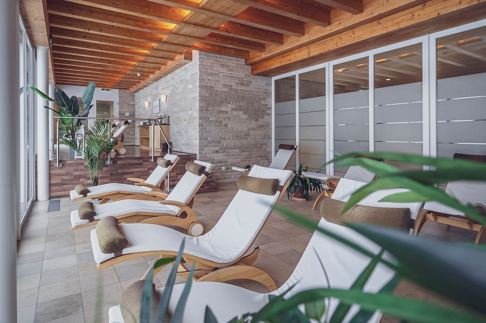 Mountain Plaza Hotel