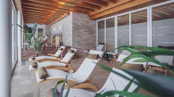 Sauna, steam room, Turkish bath/hammam, body treatments, hydrotherapy