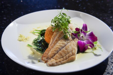 Pier House Resort Spa - Image 23
