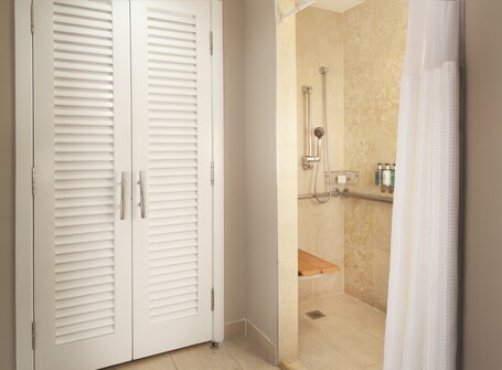 Pier House Resort Spa - Image 54