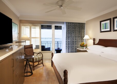 Pier House Resort Spa - Image 12