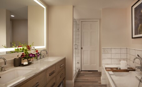 Pier House Resort Spa - Image 110