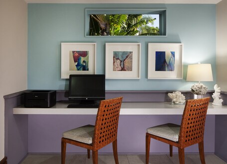 Pier House Resort Spa - Image 28