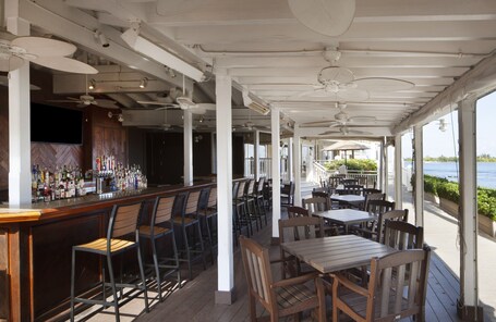 Pier House Resort Spa - Image 85