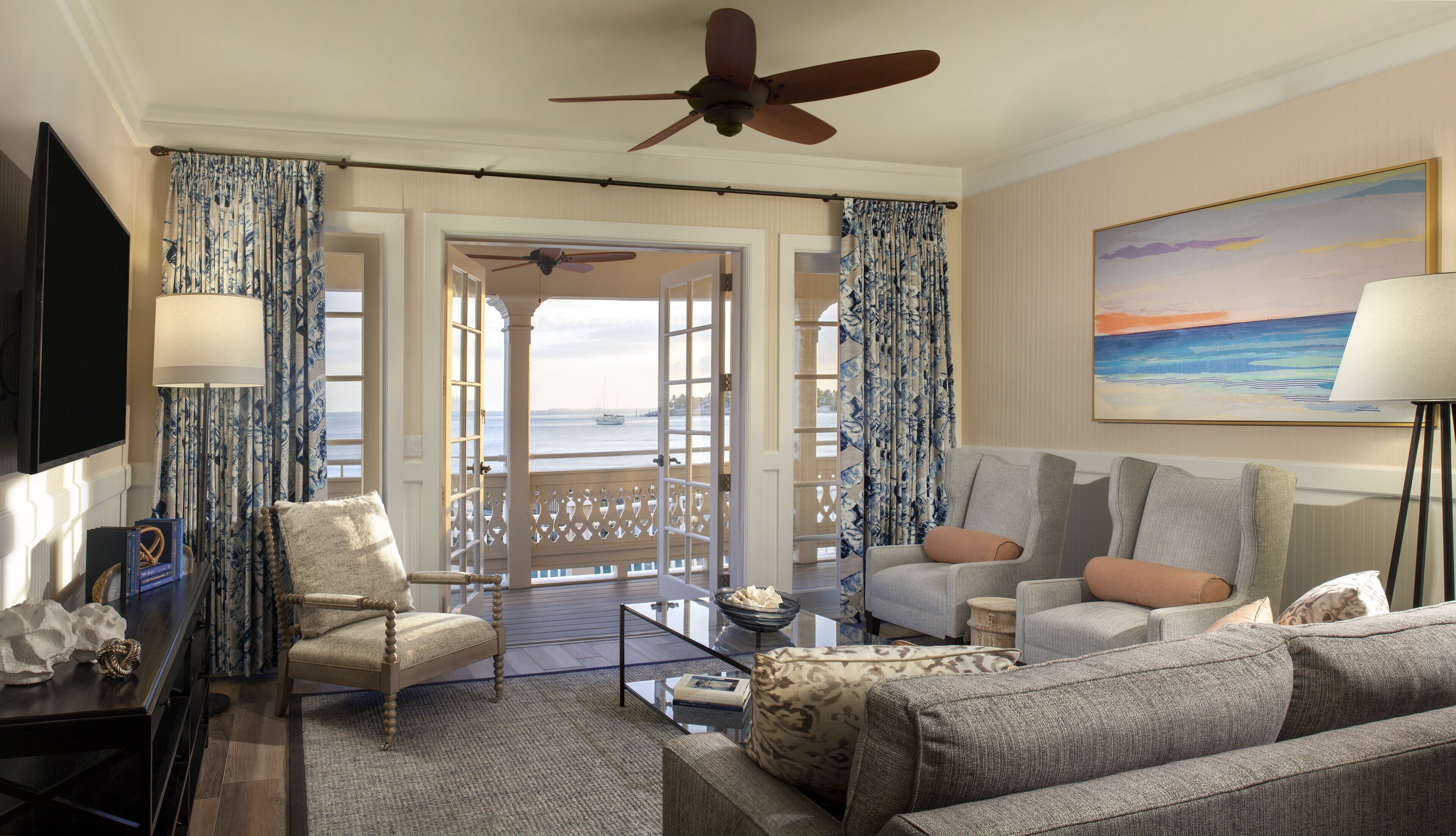 suite, oceanfront | living area | 42-inch flat-screen tv with cable channels, tv