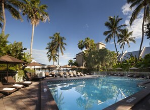 Outdoor pool, pool umbrellas, sun loungers