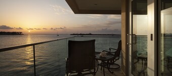 Pier House Resort & Spa