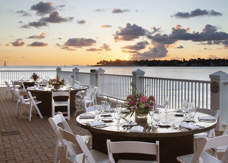 Pier House Resort Spa - Image 20