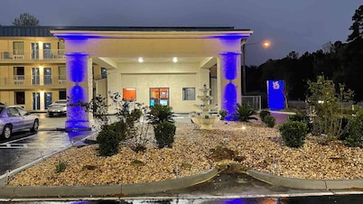 Motel 6 Pooler, GA - Savannah Airport