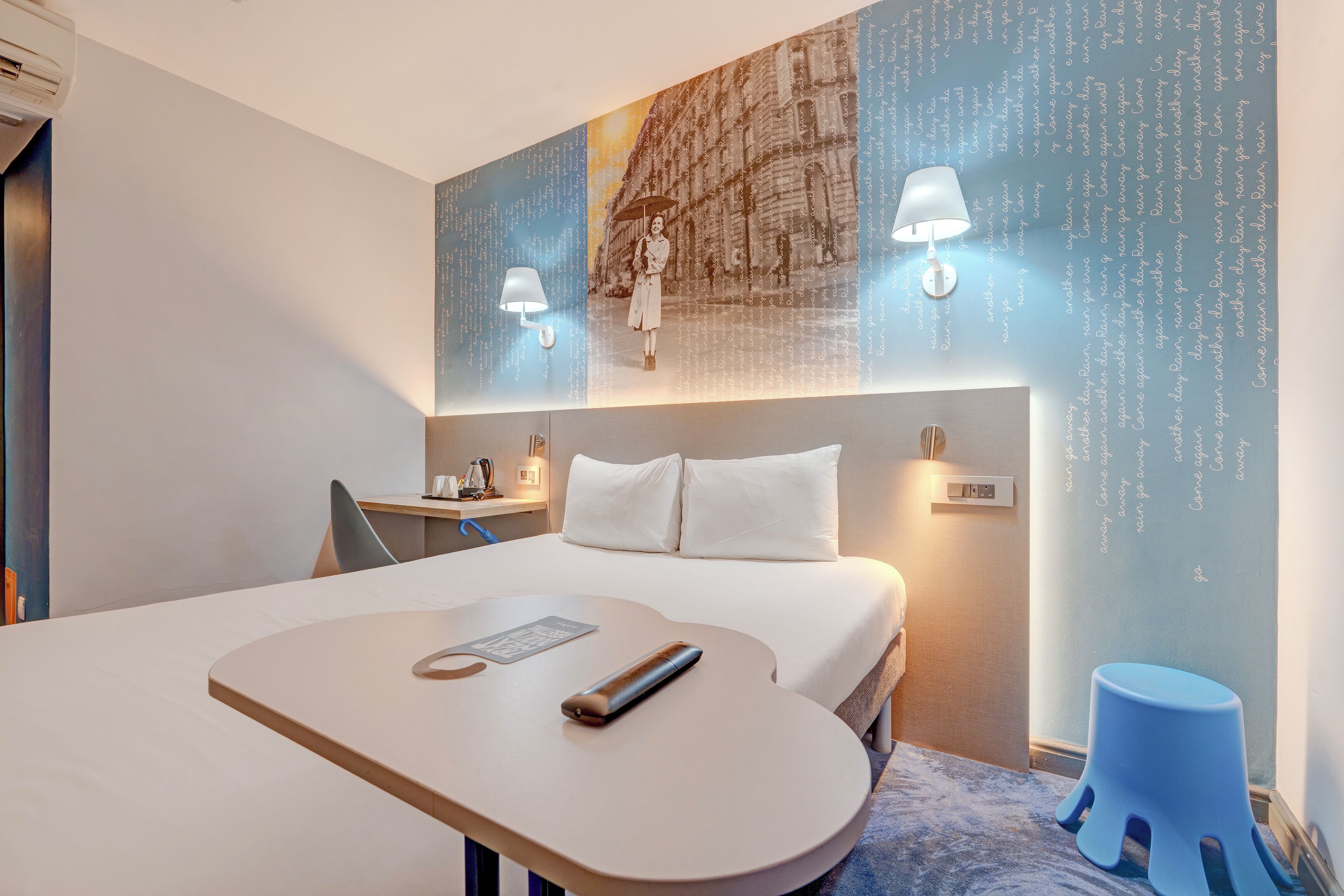 Standard Double Room | Hypo-allergenic bedding, desk, iron/ironing board, free WiFi