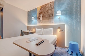 Standard Double Room | Hypo-allergenic bedding, desk, iron/ironing board, free WiFi - Manchester Portland By Sunday (Manchester)