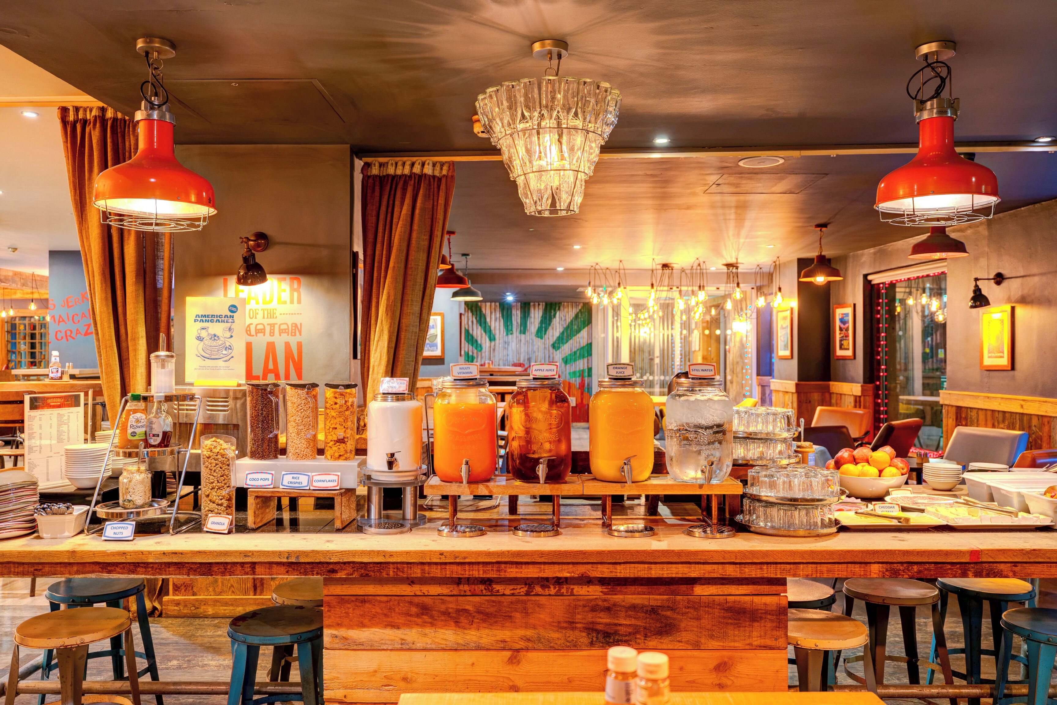 Daily buffet breakfast (GBP 12.95 per person)