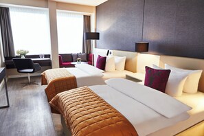 1 Schlafzimmer, Allergikerbettwaren, Zimmersafe, Schreibtisch