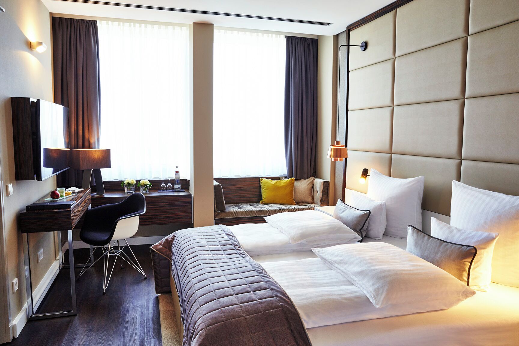 suite | 1 bedroom, hypo-allergenic bedding, in-room safe, desk