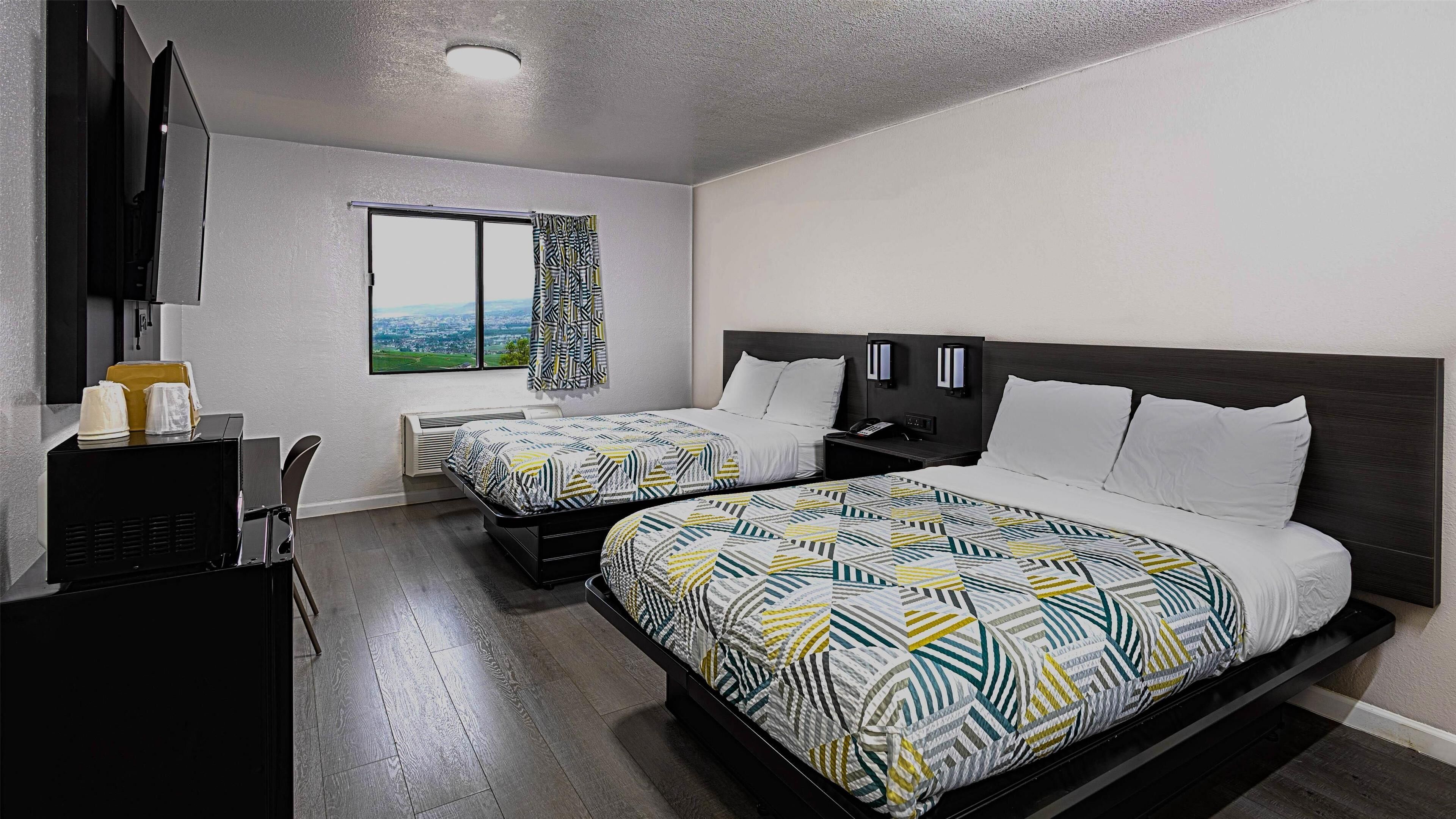 Escritorio, espacio para trabajar con un portátil, wifi gratis