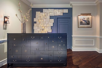 Reception area at Morrison House Old Town Alexandria, Autograph Collection