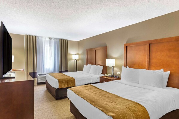 Standard Room, 2 Katil Ratu (Queen), Non Smoking | Peti besi dalam bilik, meja, ruang kerja komputer riba 