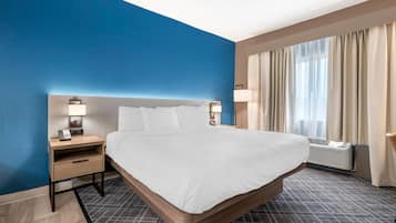 Room, 1 King Bed, Non Smoking (In-Room Whirlpool)