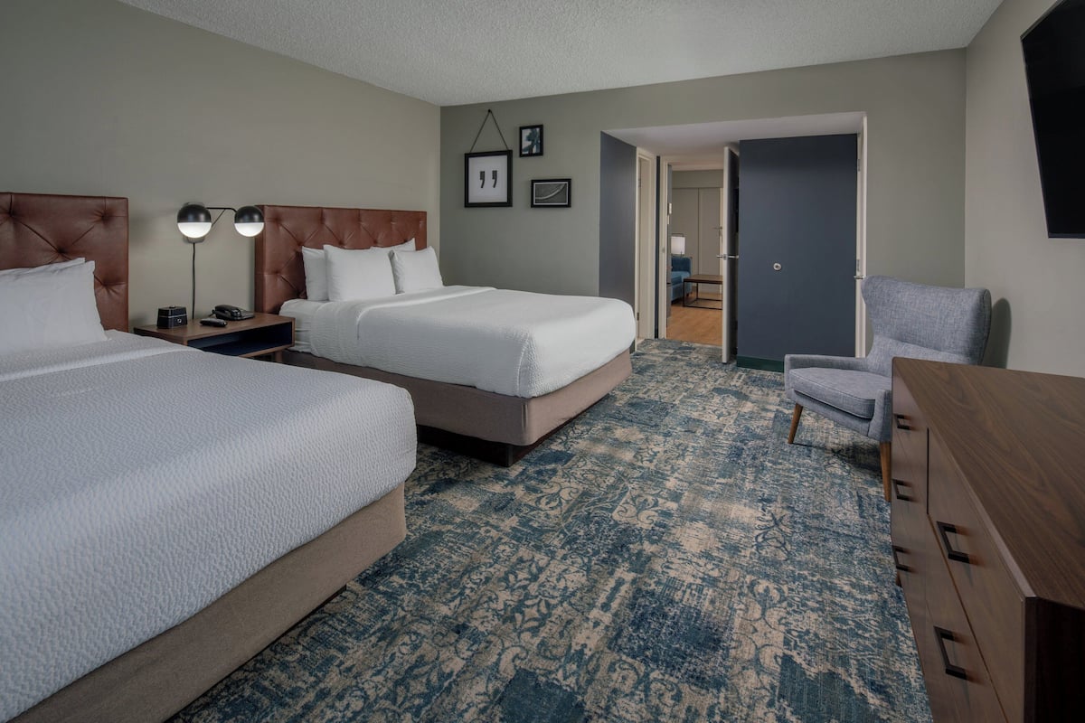 1 bedroom, premium bedding, pillow-top beds, in-room safe
