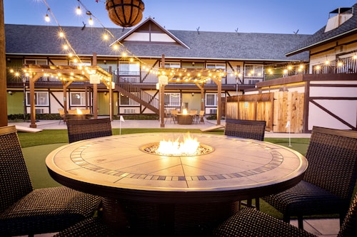 Pea Soup Andersen's Inn