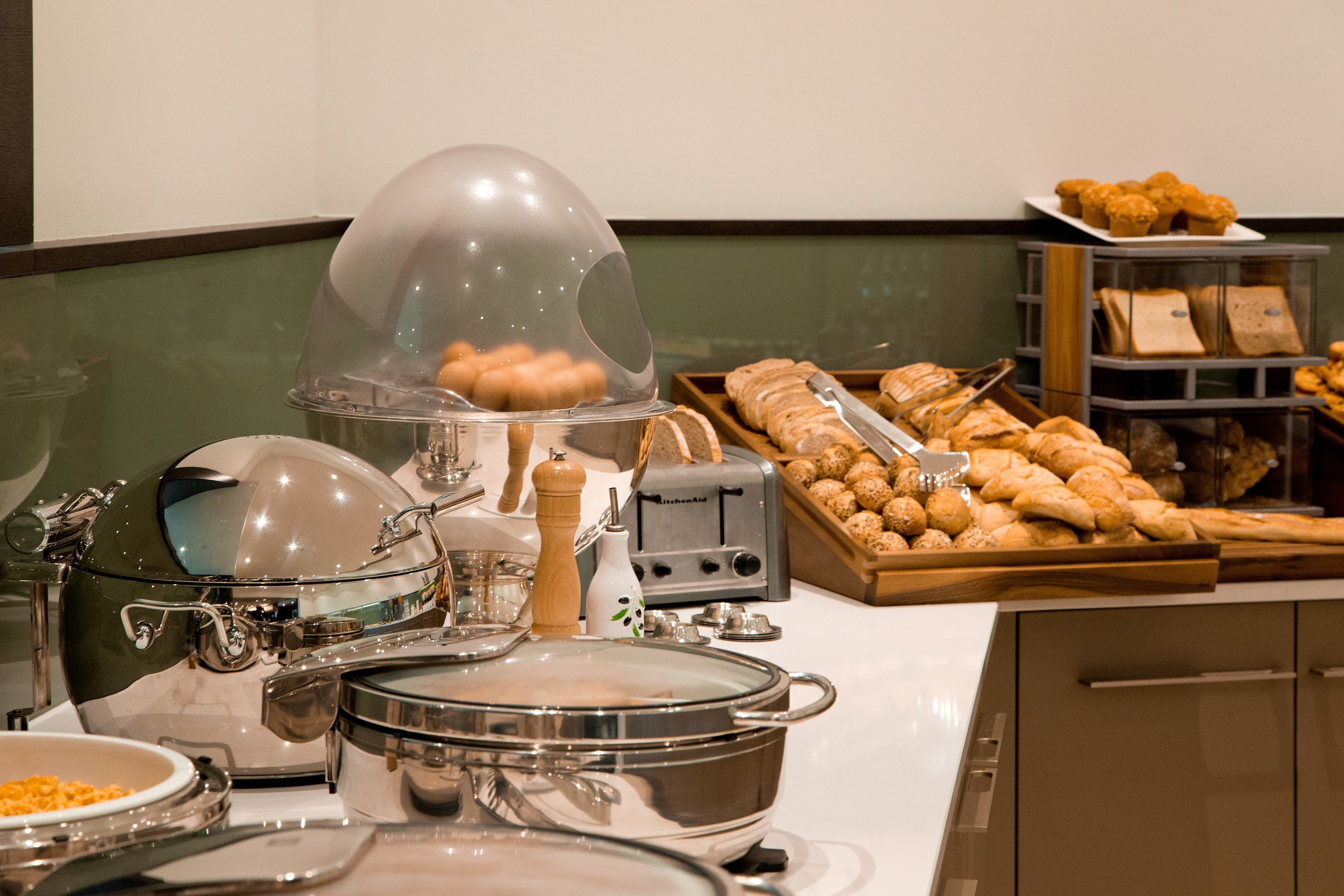 daily buffet breakfast (eur 23 per person)