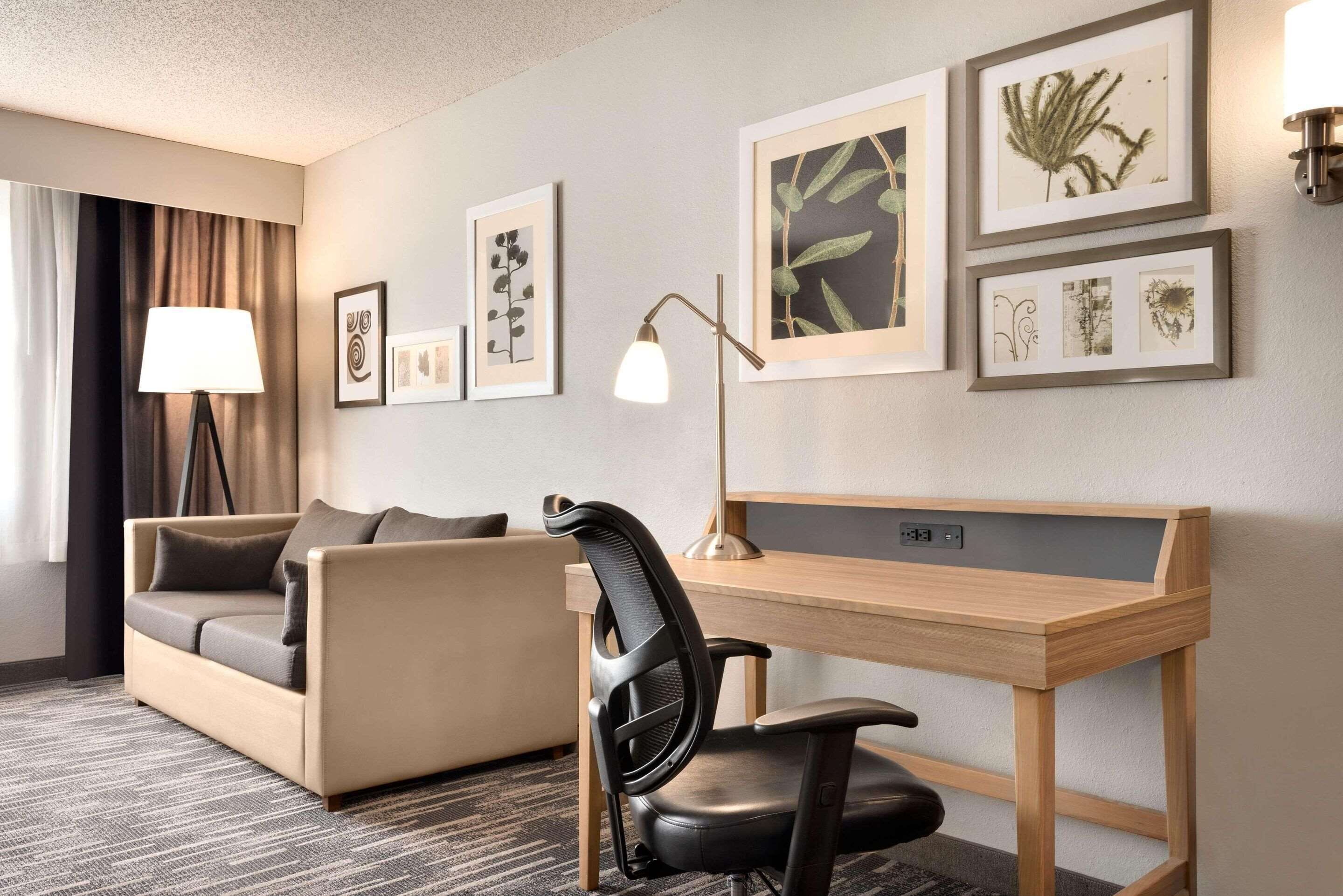 studio suite, 1 king bed, non smoking | premium bedding, desk, laptop workspace, blackout curtains