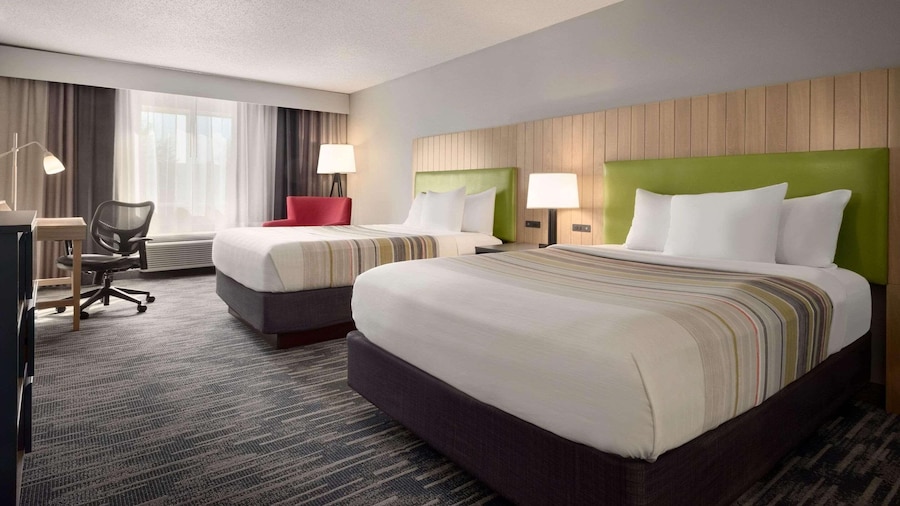 Country Inn & Suites by Radisson, Brookings, SD