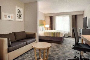 Studio Suite, 1 King Bed, Non Smoking | Premium bedding, desk, laptop workspace, blackout drapes - Country Inn & Suites by Radisson, Brookings, SD (Brookings)