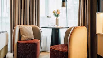 Superior Room | Minibar, in-room safe, desk, blackout drapes