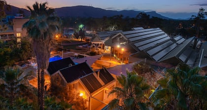 DoubleTree by Hilton Alice Springs