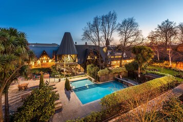 Seasonal outdoor pool, pool loungers
