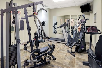 Fitness center at Ramada by Wyndham Niagara Falls/Fallsview