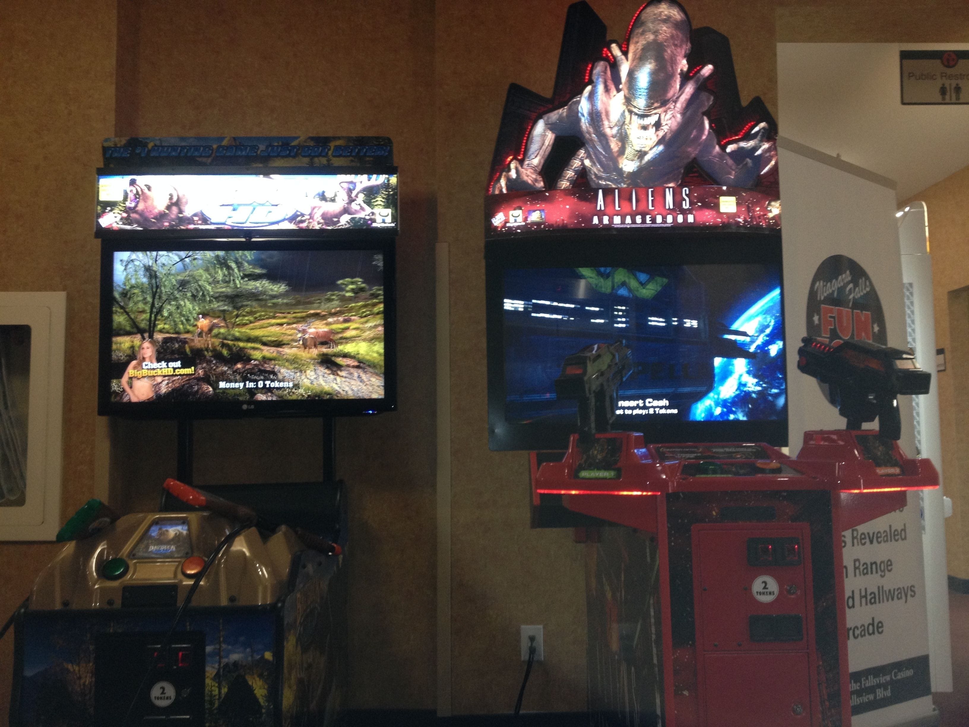 Foto - Ramada by Wyndham Niagara Falls/Fallsview