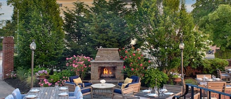 Breakfast and dinner served, American cuisine