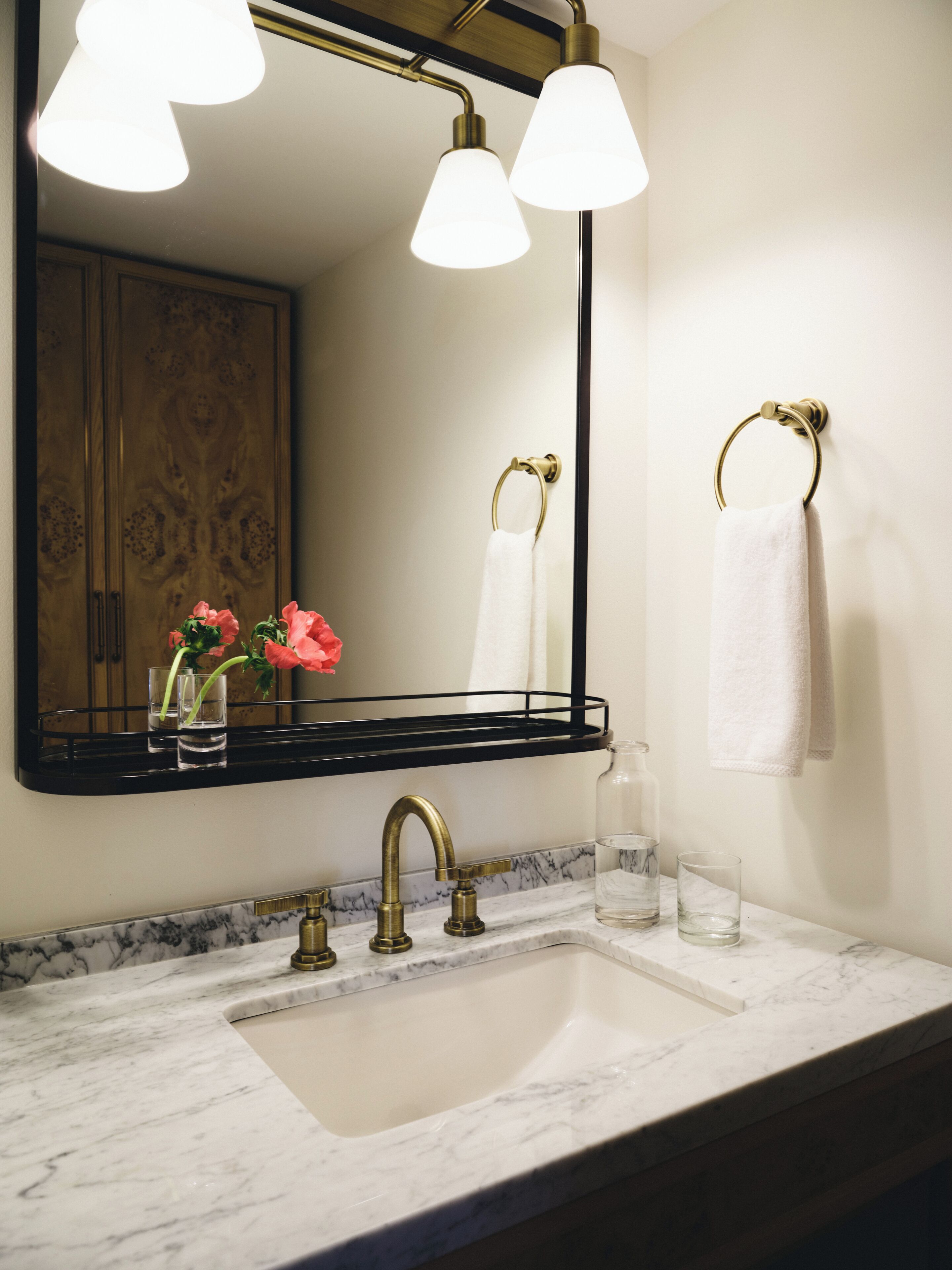 Combined shower/tub, eco-friendly toiletries, hair dryer, towels