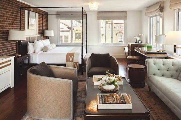 Suite, 2 Bedrooms, Fireplace (Kingscote) | Premium bedding, down comforters, pillowtop beds, in-room safe