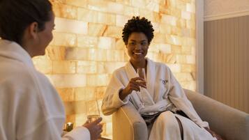 Behandlingsrum til par, sauna, boblebad, aromaterapi, hot stone-massage