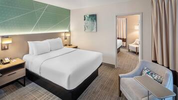 Svit - 2 queensize-sängar - icke-rökare | Värdeförvaringsskåp på rummet, skrivbord och strykjärn/strykbräda