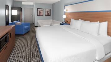 Deluxe Studio Suite, 1 King Bed, Non Smoking | Jetted tub